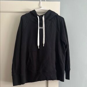 Under Armour Black Pullover Hoodie 🖤